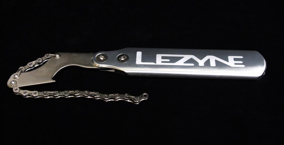 Review Lezyne CNC Chain Rod road.cc